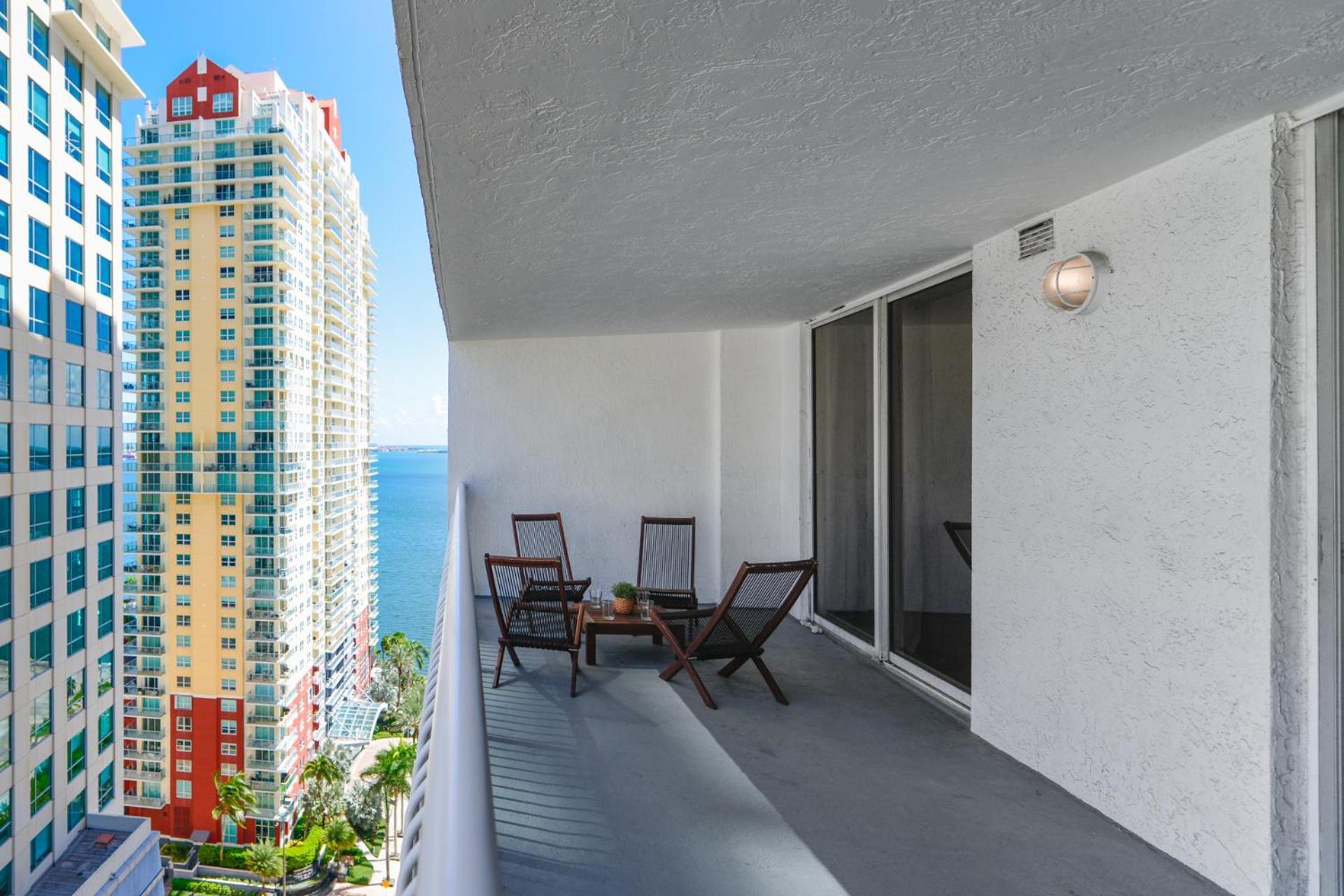 Wonderful Condo In The Heart Of Brickell With Pool Miami Exterior photo